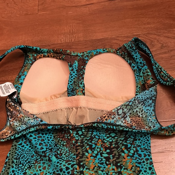 Maxine of Hollywood one piece swimsuit - Picture 4 of 6